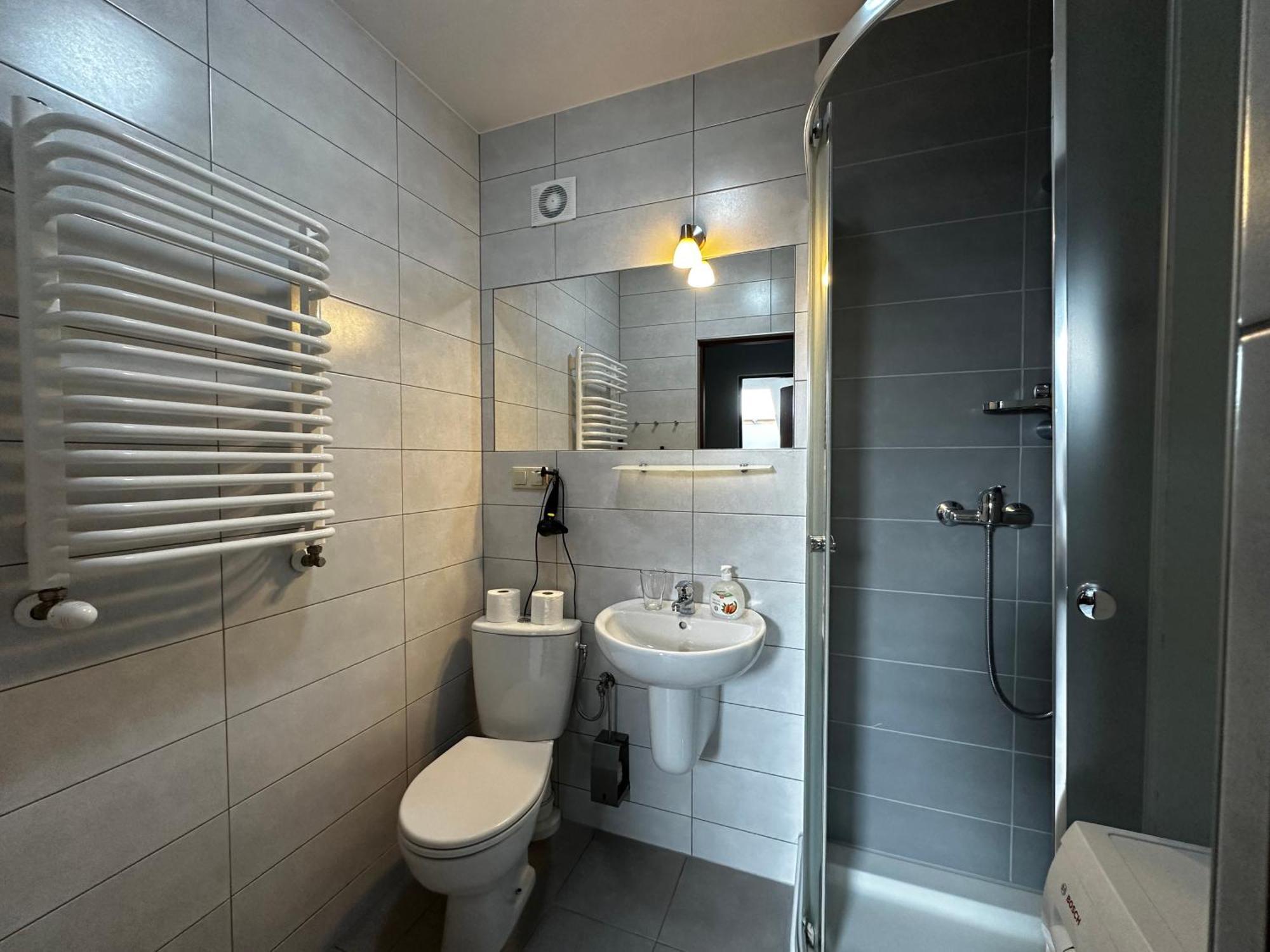 קרקוב Apartament Serwis מראה חיצוני תמונה